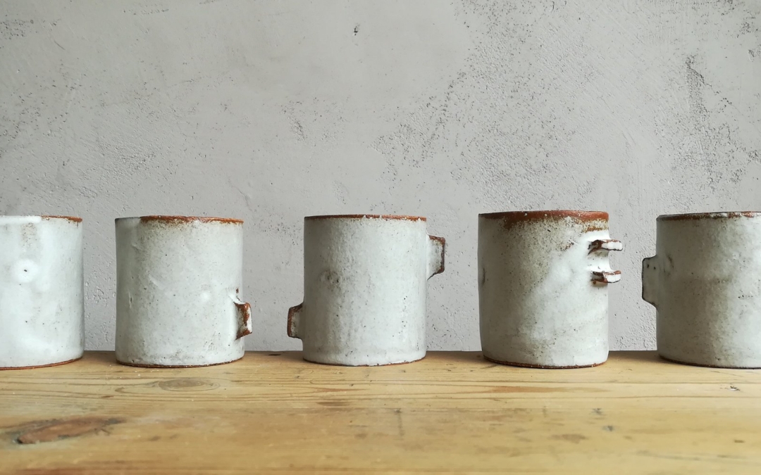 Stage engobes : fabriquer et poser des engobes haute température animé par Sylvie Delphaut à Point Fusion Formation