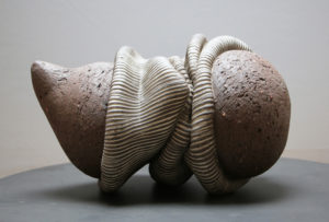 SCULPTURE CÉRAMIQUE ABSTRAITE : JANE NURBURY