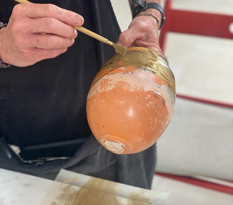 Techniques de laque végétale Urushi : le kintsugi